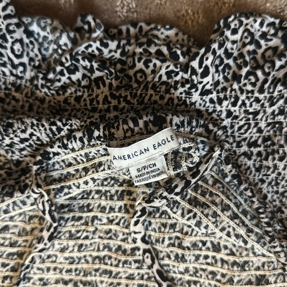 Cheetah crop top, size small, American Eagle - Picture 3 of 3
